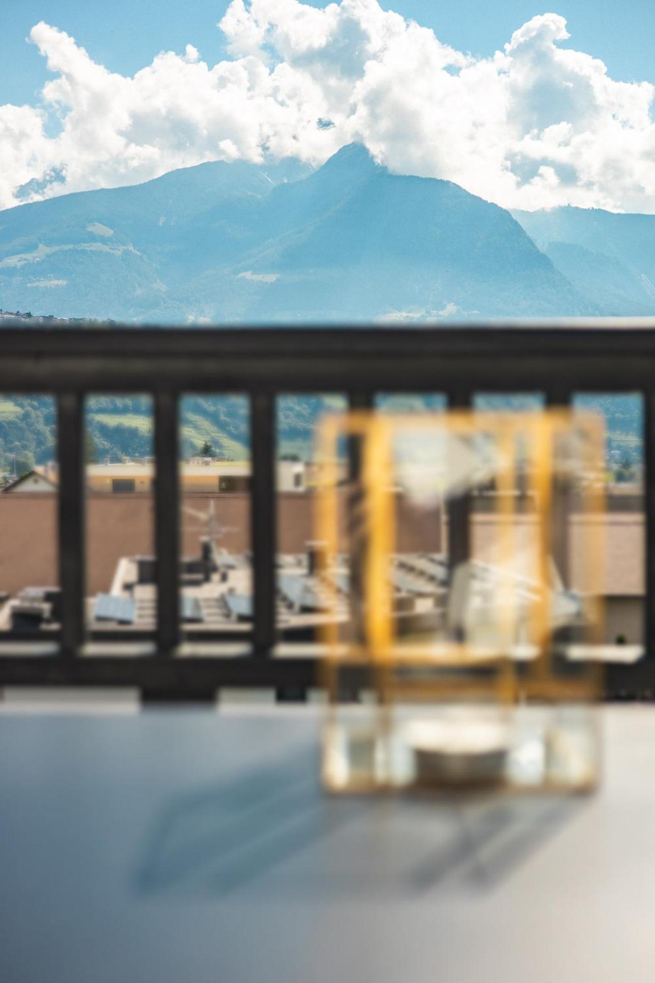 Luxe Vista City Apartments Algund エクステリア 写真